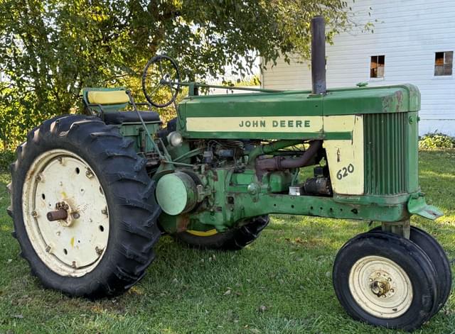 Image of John Deere 620 equipment image 1