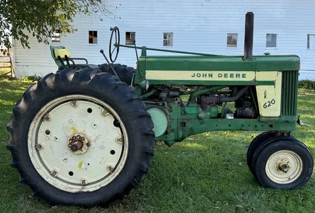 Image of John Deere 620 equipment image 3
