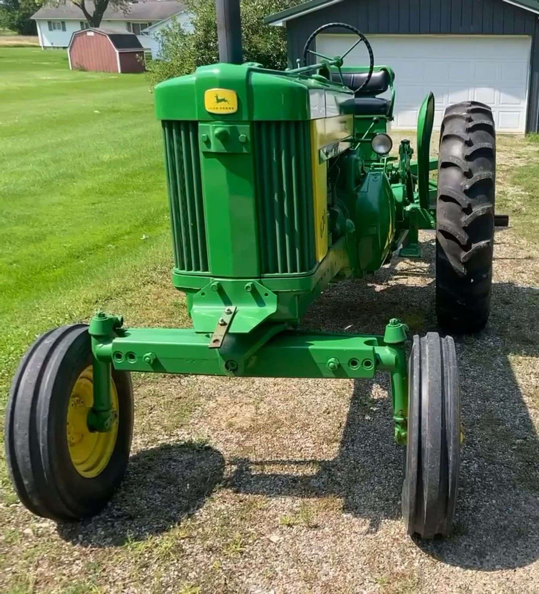 Image of John Deere 620 Image 1