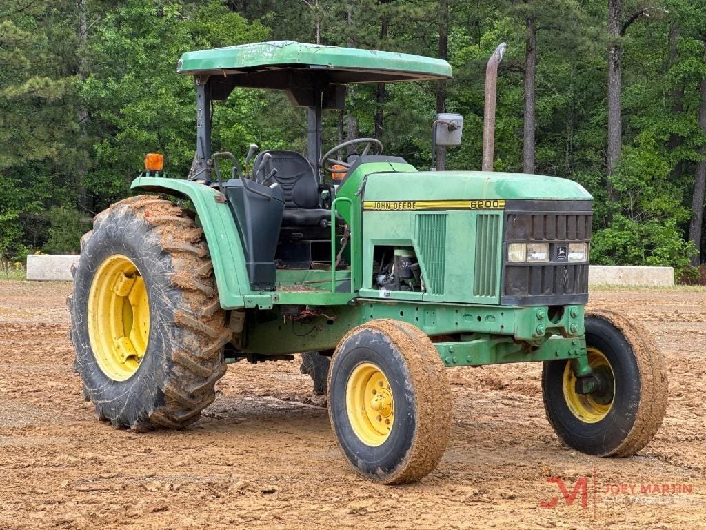 John Deere 6200 Equipment Image0
