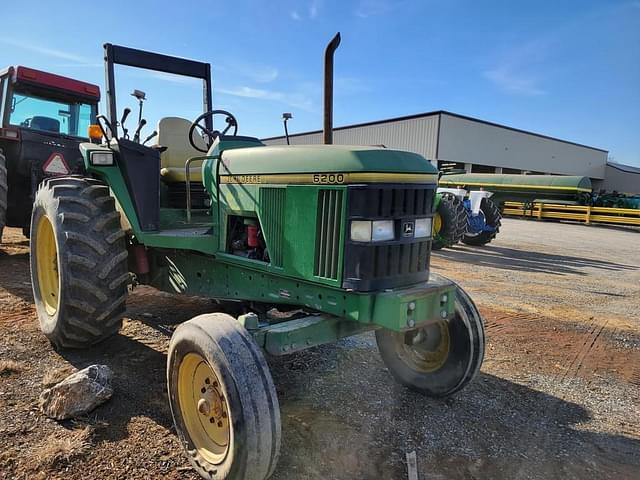 Image of John Deere 6200 equipment image 1