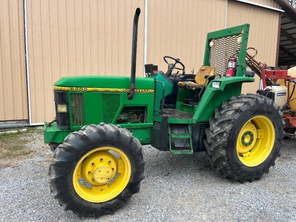 John Deere 6200 Equipment Image0