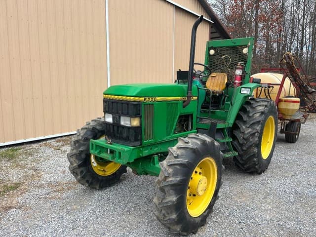Image of John Deere 6200 equipment image 1