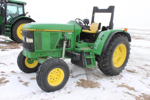 Image of John Deere 6200L equipment image 1
