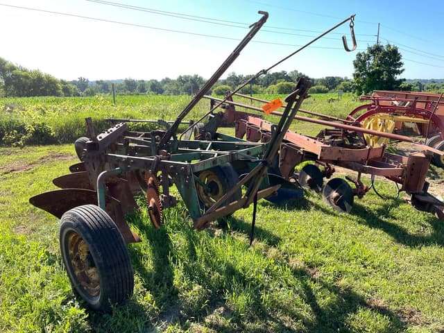Image of John Deere 620A equipment image 2