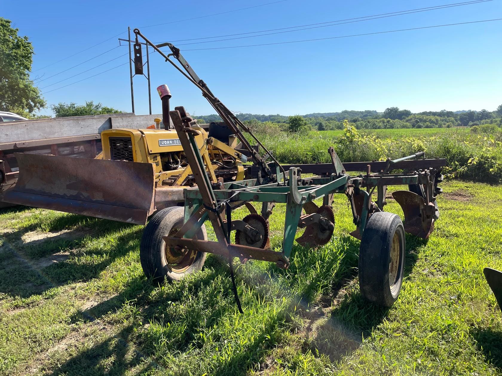 John Deere 620A Equipment Image0
