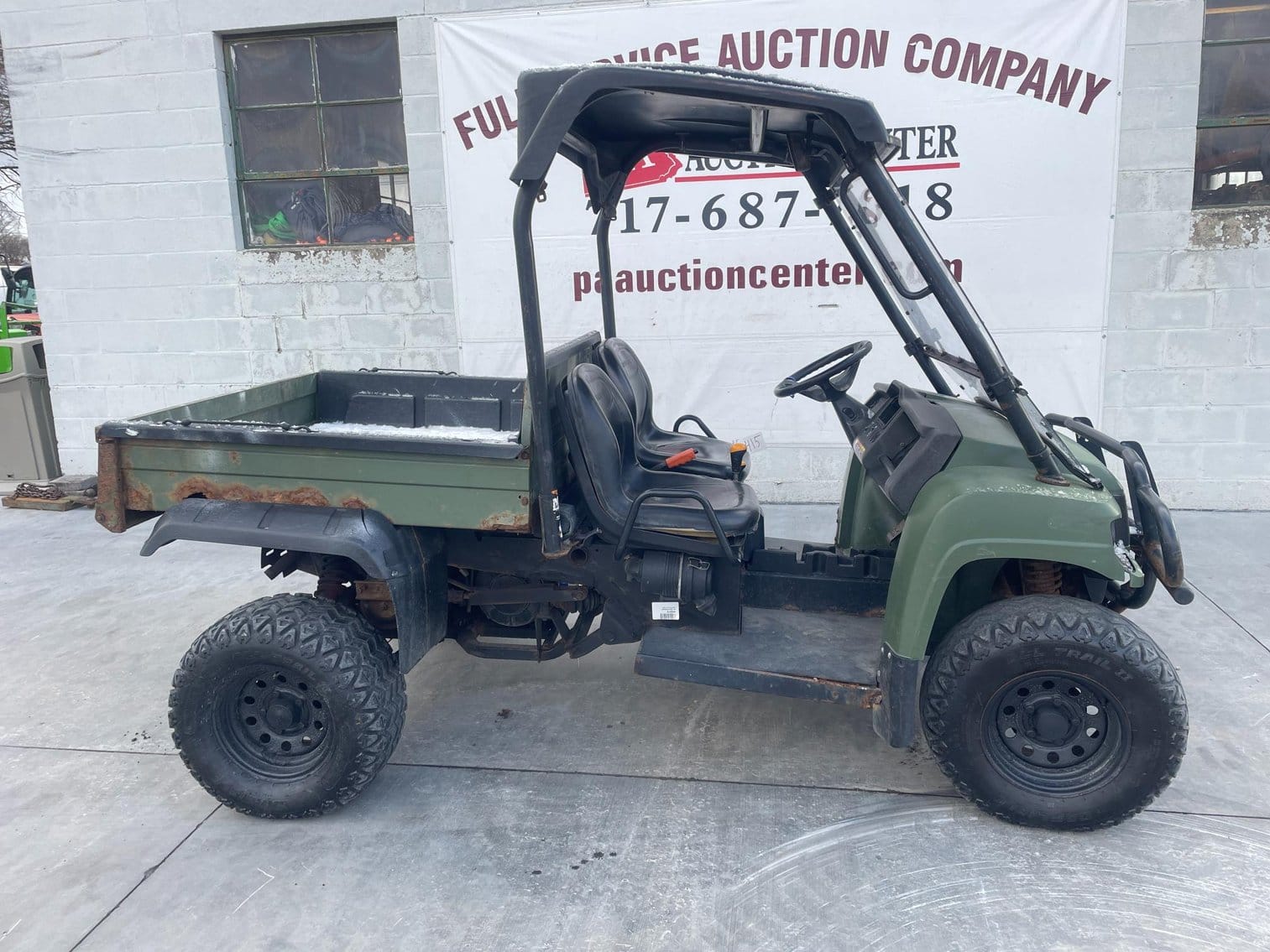 John Deere Gator XUV 620i Equipment Image0