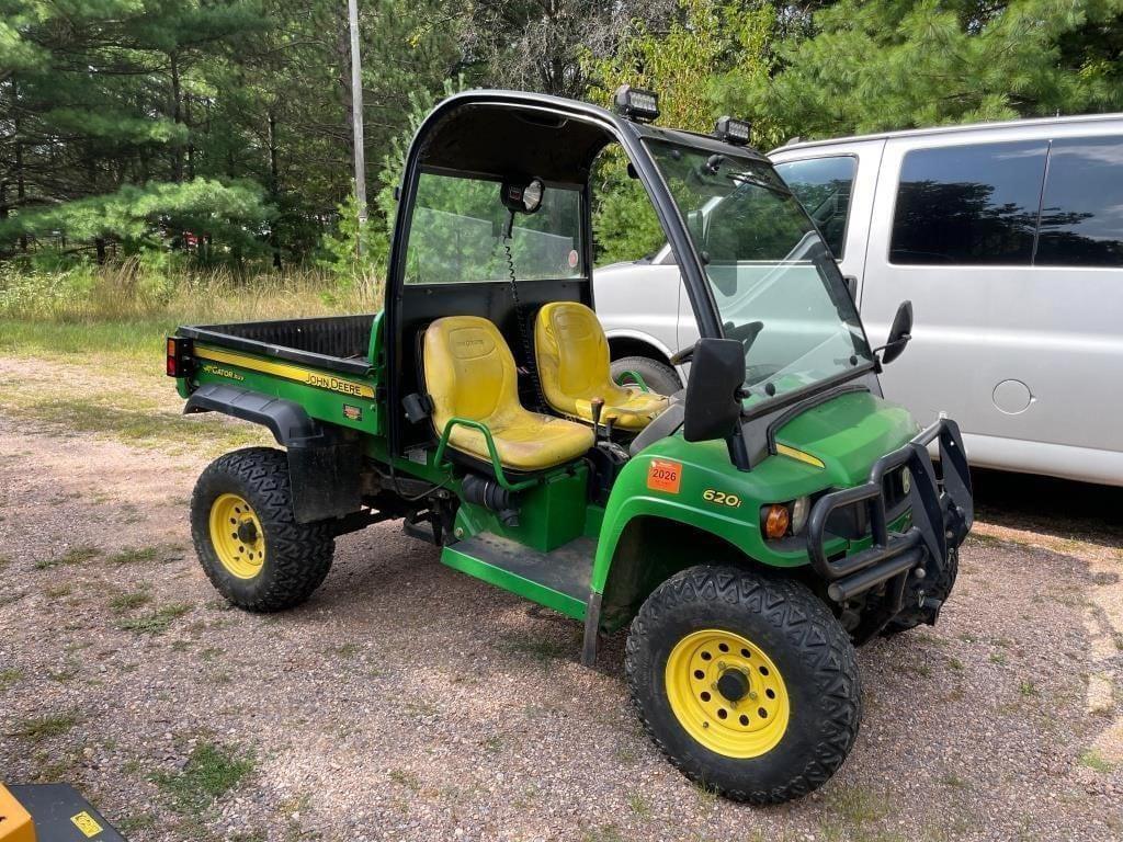 Image of John Deere Gator XUV 620i Primary image