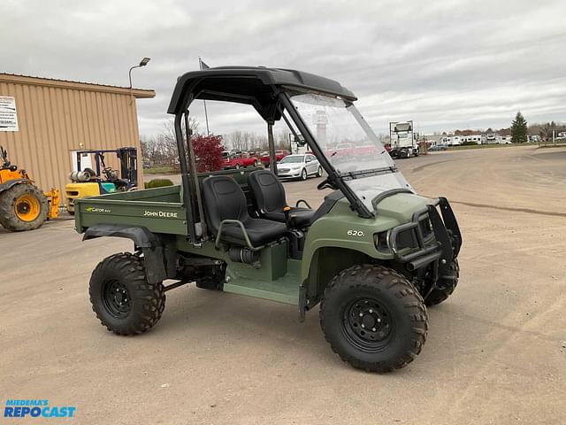 Image of John Deere Gator XUV 620i equipment image 1