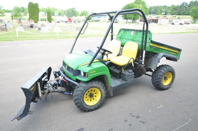 Image of John Deere Gator XUV 620i equipment image 2