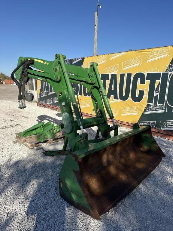 Image of John Deere 620R Primary image