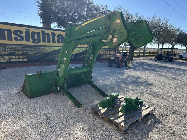 Image of John Deere 620R equipment image 3