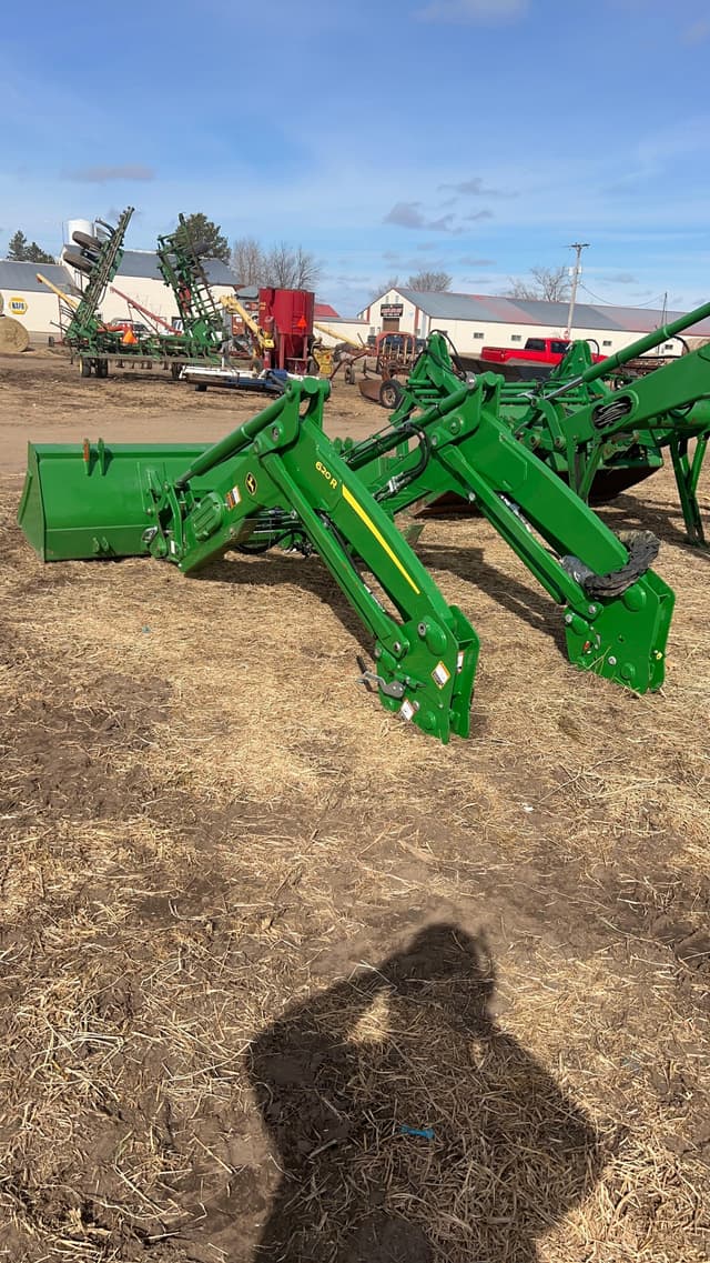 Image of John Deere 620R equipment image 3