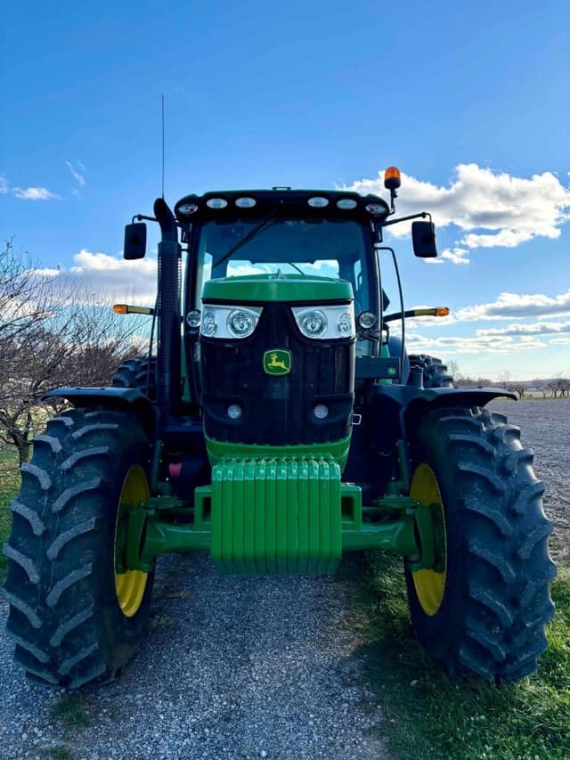 Image of John Deere 6210R equipment image 4