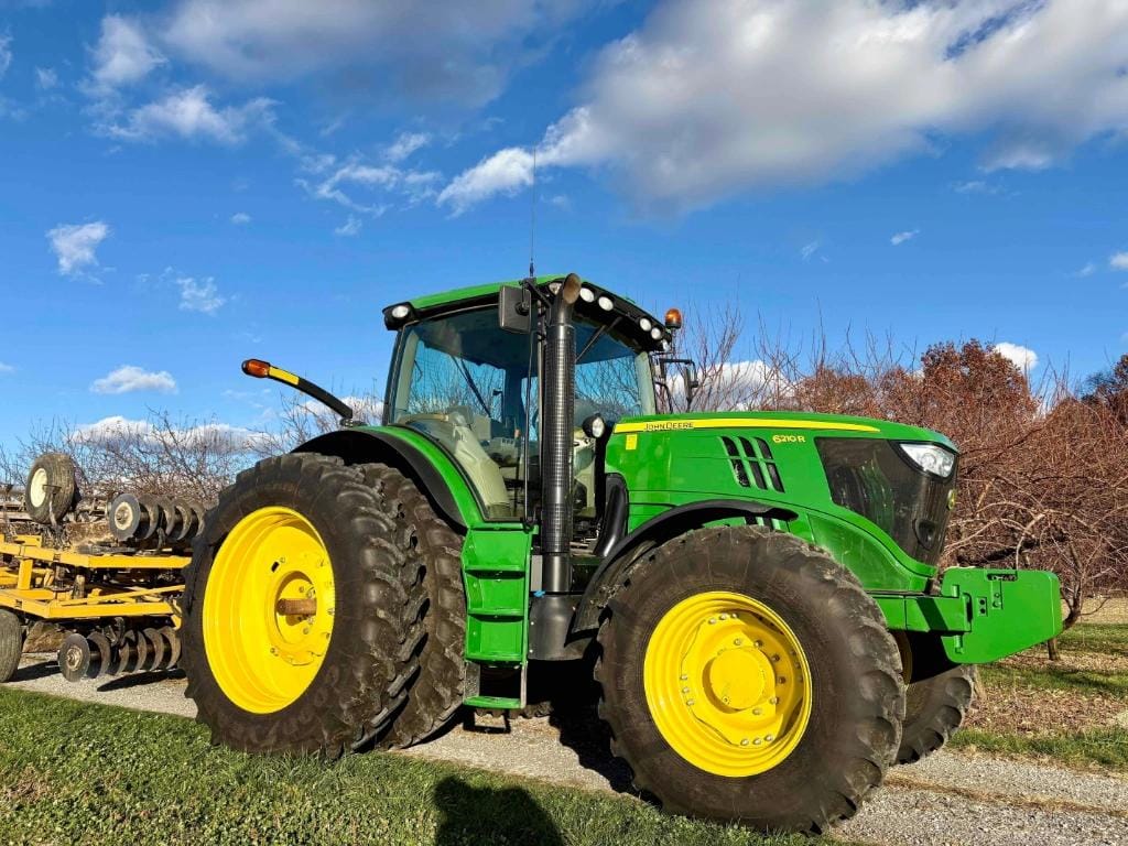 2013 John Deere 6210R Equipment Image0