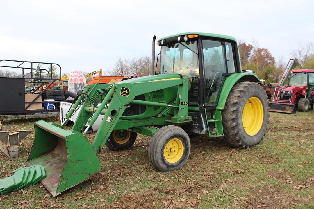 Image of John Deere 6220 Primary image