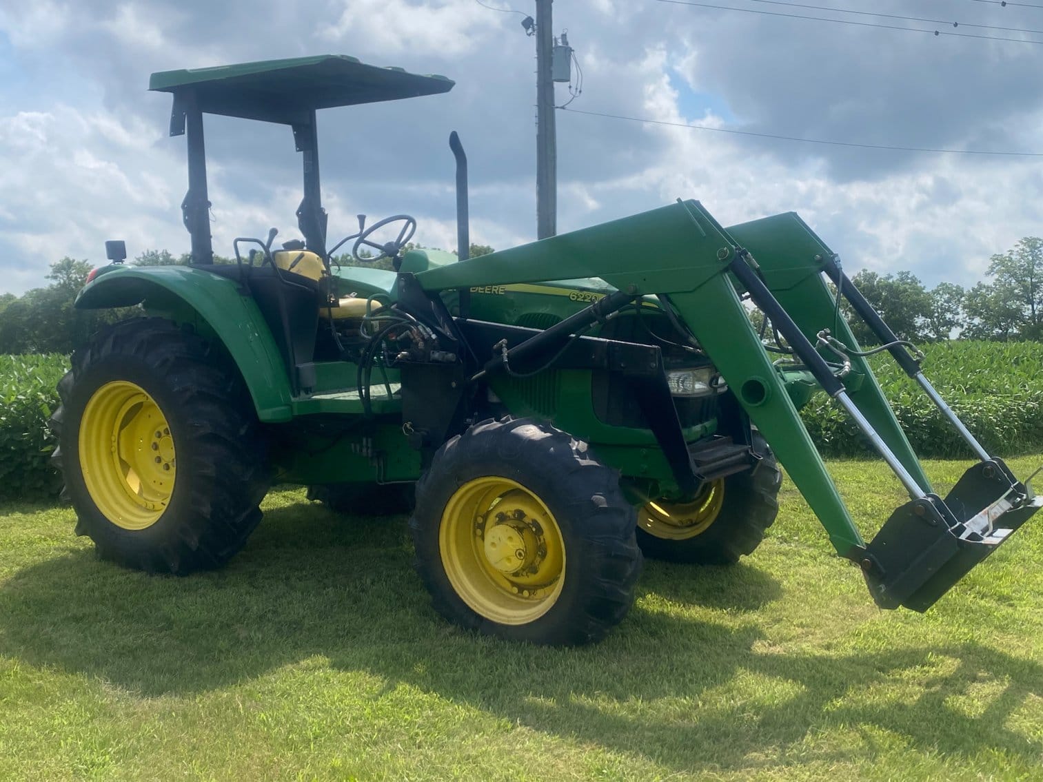 John Deere 6220 Equipment Image0