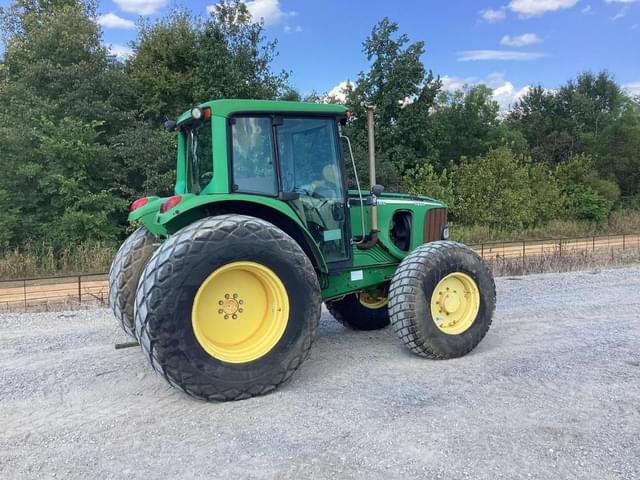 Image of John Deere 6220 equipment image 3
