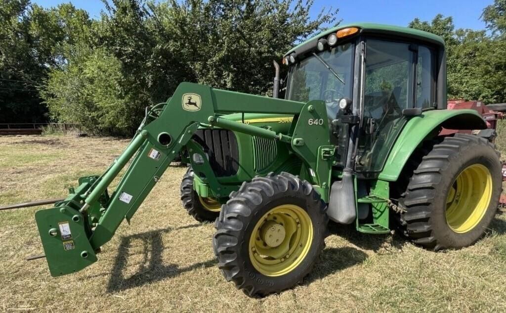 Main image John Deere 6220