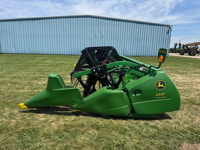 Image of John Deere 622F equipment image 2