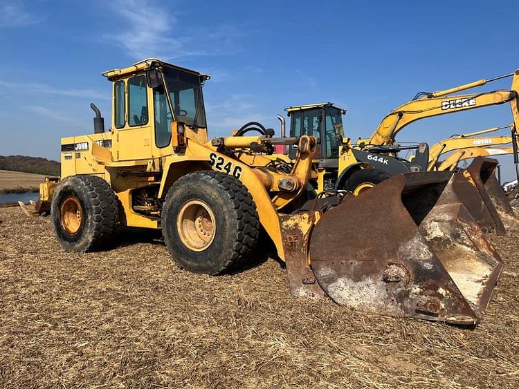 John Deere 624G Equipment Image0