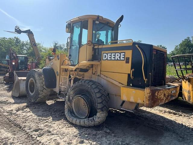 Image of John Deere 624H equipment image 2