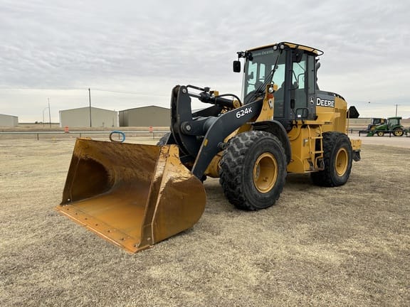 John Deere 624K Equipment Image0