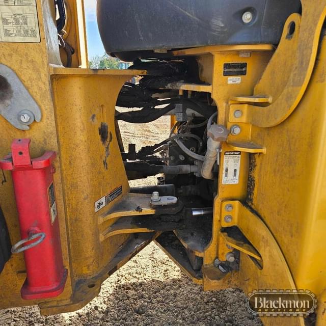 Image of John Deere 624K-II equipment image 4