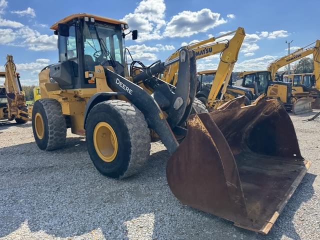 Image of John Deere 624L equipment image 2