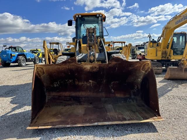 Image of John Deere 624L equipment image 1