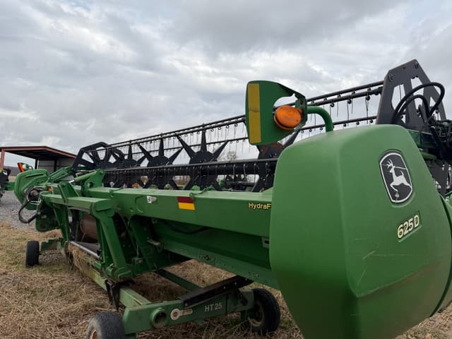 Image of John Deere 625D equipment image 3