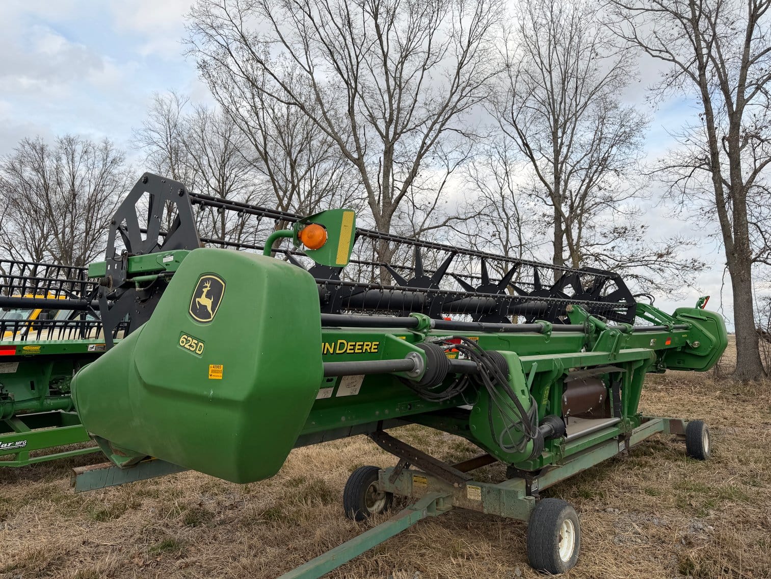 John Deere 625D Equipment Image0