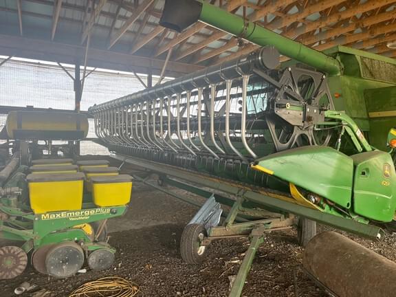 Image of John Deere 625F equipment image 1