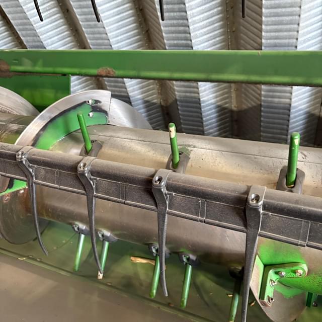 Image of John Deere 625F equipment image 4