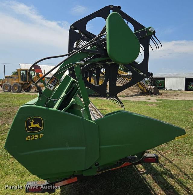 Image of John Deere 625F equipment image 3