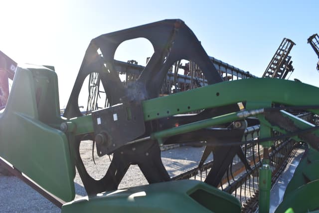 Image of John Deere 625F equipment image 4