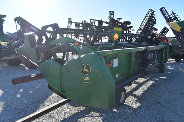 Image of John Deere 625F equipment image 2