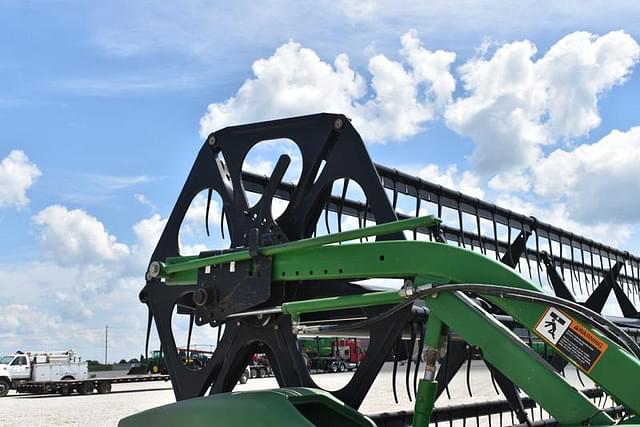 Image of John Deere 625F equipment image 3