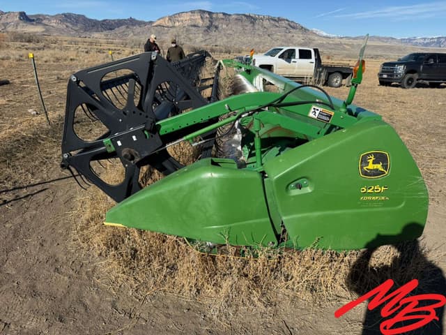 Image of John Deere 625F equipment image 3