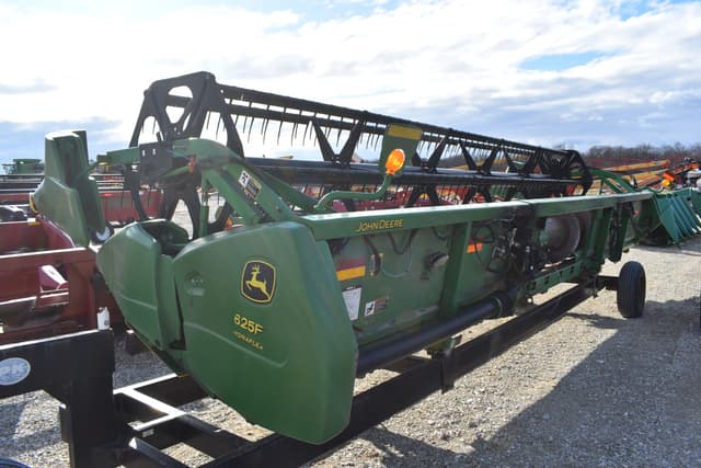 Image of John Deere 625F equipment image 2
