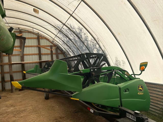 Image of John Deere 635F equipment image 2