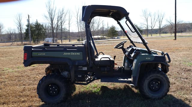 Image of John Deere XUV 625i equipment image 3