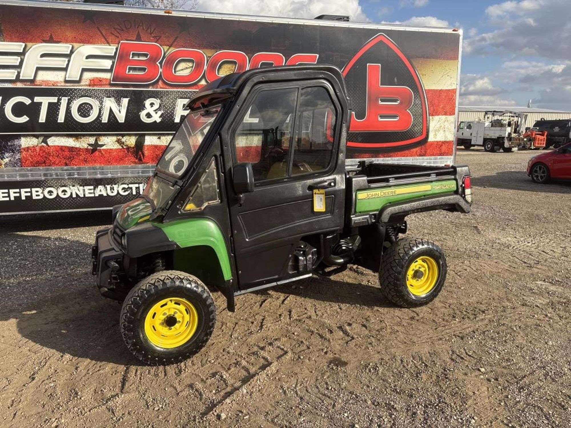 John Deere XUV 625i Equipment Image0