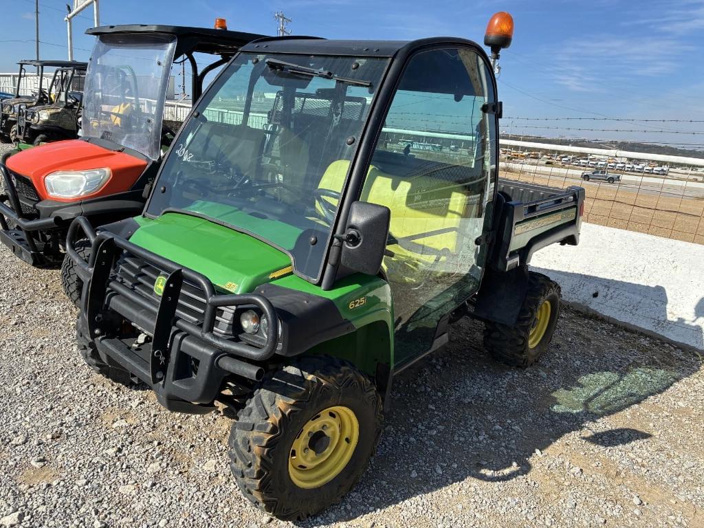 Image of John Deere XUV 625i Primary image