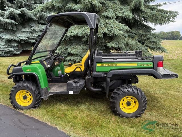 Image of John Deere Gator XUV 625i equipment image 2