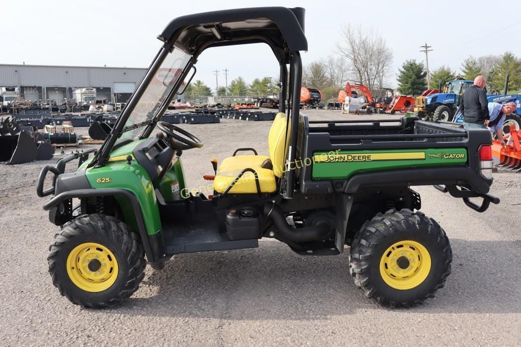 Main image John Deere XUV 625i