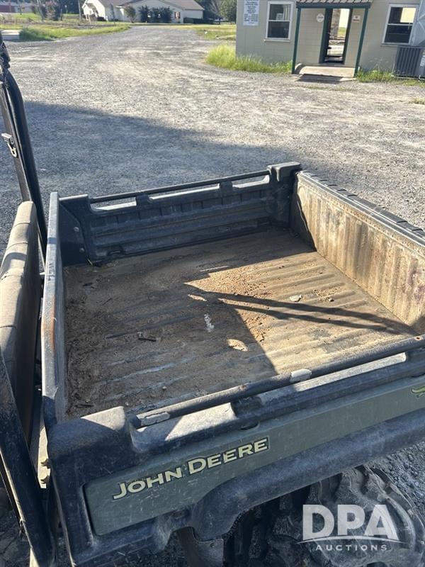 Image of John Deere XUV 625i equipment image 4