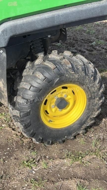 Image of John Deere XUV 625i equipment image 2