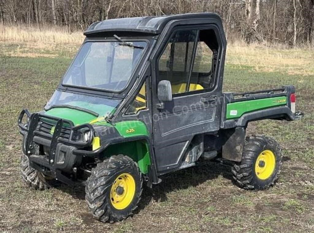 John Deere XUV 625i Equipment Image0