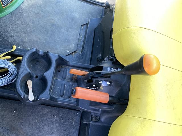 Image of John Deere XUV 625i equipment image 3